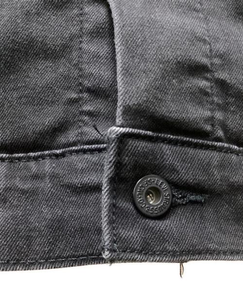 LEVI'S（リーバイス）LEVI'S (リーバイス) ストレッチデニムトラッカージャケット ブラック サイズ:Mの古着・服飾アイテム