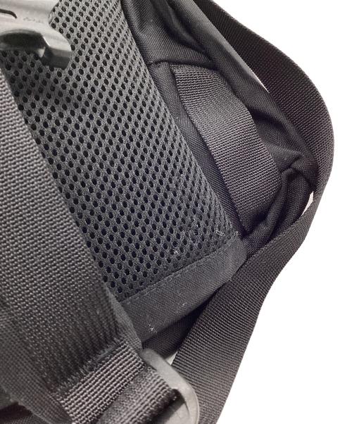 MYSTERY RANCH（ミステリーランチ）MYSTERY RANCH (ミステリーランチ) URBAN ASSAULT ブラックの古着・服飾アイテム