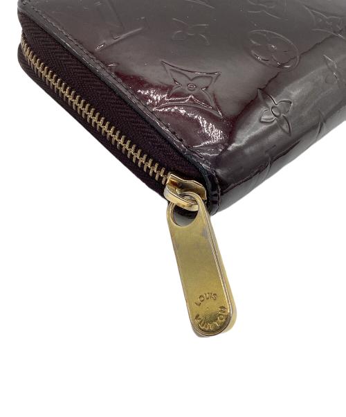 LOUIS VUITTON（ルイ ヴィトン）LOUIS VUITTON (ルイ ヴィトン) ヴェルニ ジッピー ウォレット アマラントの古着・服飾アイテム