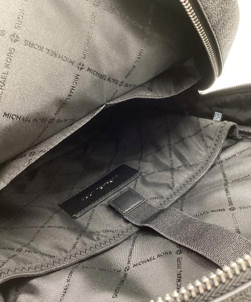 MICHAEL KORS（マイケル・コース）MICHAEL KORS (マイケル・コース) クーパートラベル バックパック ブラックの古着・服飾アイテム