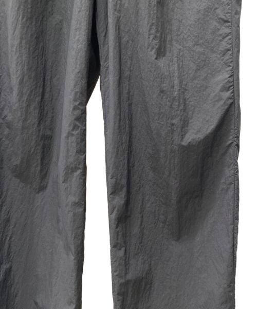 UNITED ARROWS（ユナイテッドアローズ）UNITED ARROWS (ユナイテッドアローズ) ダントツ撥水 ナイロン イージーパンツ グレー サイズ:Sの古着・服飾アイテム