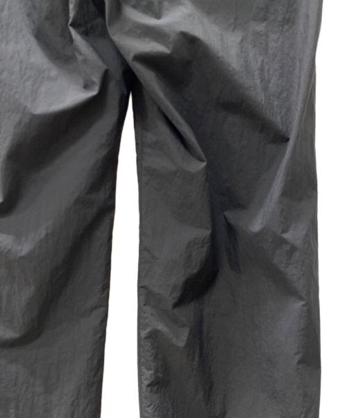 UNITED ARROWS（ユナイテッドアローズ）UNITED ARROWS (ユナイテッドアローズ) ダントツ撥水 ナイロン イージーパンツ グレー サイズ:Sの古着・服飾アイテム