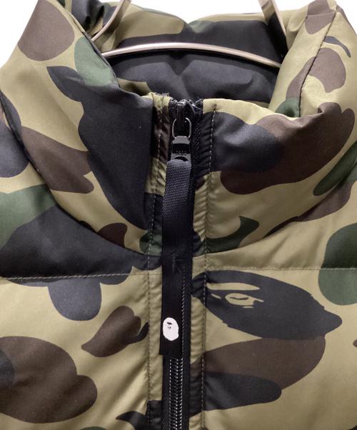 A BATHING APE（ア ベイシング エイプ）A BATHING APE (ア ベイシング エイプ) ダウンベスト グリーン サイズ:Mの古着・服飾アイテム