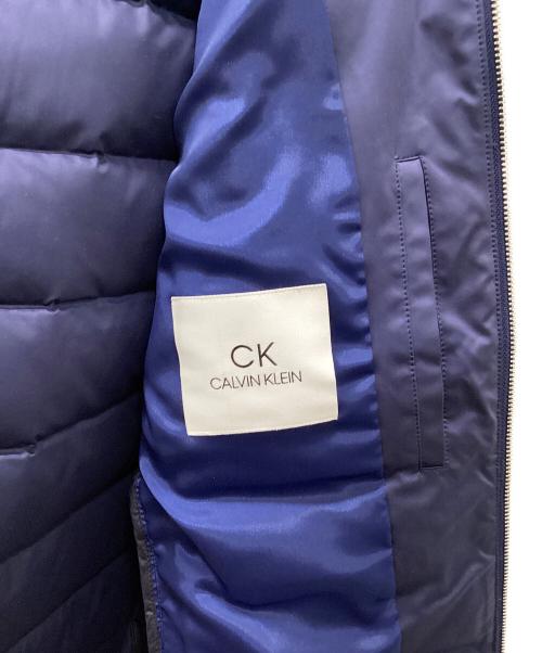 Calvin Klein（カルバンクライン）Calvin Klein (カルバンクライン) ダウンジャケット ネイビー サイズ:36の古着・服飾アイテム