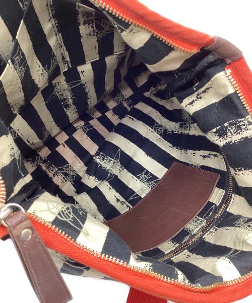 Vivienne Westwood（ヴィヴィアンウエストウッド）Vivienne Westwood (ヴィヴィアンウエストウッド) リュック オレンジの古着・服飾アイテム