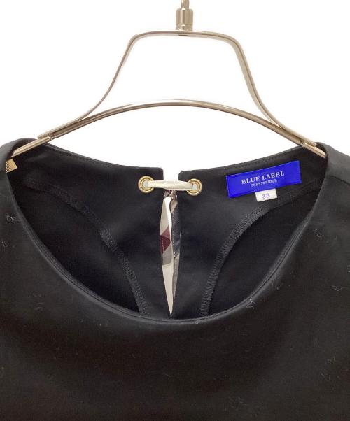 BLUE LABEL CRESTBRIDGE（ブルーレーベルクレストブリッジ）BLUE LABEL CRESTBRIDGE (ブルーレーベルクレストブリッジ) ノースリーブワンピース ブラック サイズ:38の古着・服飾アイテム