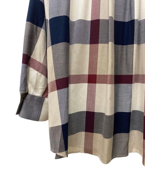 BLUE LABEL CRESTBRIDGE（ブルーレーベルクレストブリッジ）BLUE LABEL CRESTBRIDGE (ブルーレーベルクレストブリッジ) 長袖シャツ ベージュ サイズ:Sの古着・服飾アイテム