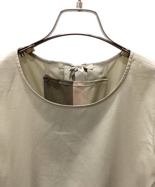 BLUE LABEL CRESTBRIDGE（ブルーレーベルクレストブリッジ）BLUE LABEL CRESTBRIDGE (ブルーレーベルクレストブリッジ) ノースリーブワンピース ベージュ サイズ:Sの古着・服飾アイテム