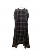 BLUE LABEL CRESTBRIDGEブルーレーベルクレストブリッジ）の古着「チェックハンマーサテンワンピース」｜ブラック
