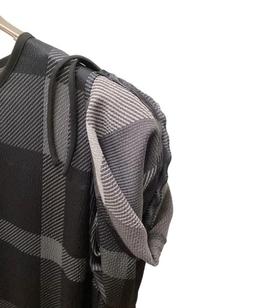BLUE LABEL CRESTBRIDGE（ブルーレーベルクレストブリッジ）BLUE LABEL CRESTBRIDGE (ブルーレーベルクレストブリッジ) チェックハンマーサテンワンピース ブラック サイズ:38の古着・服飾アイテム
