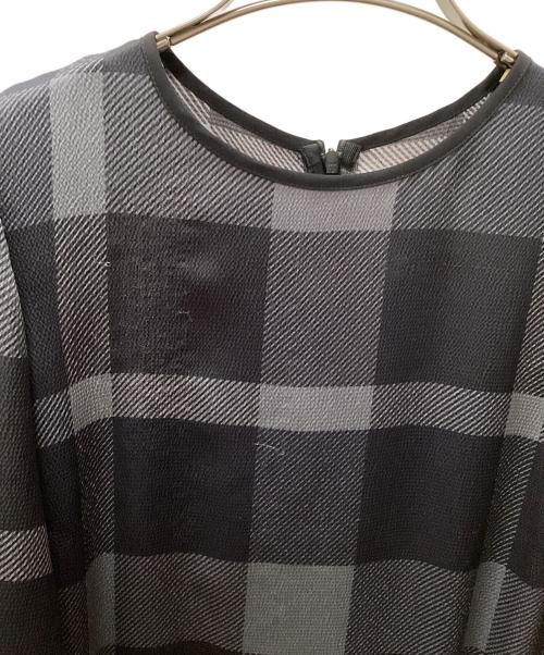 BLUE LABEL CRESTBRIDGE（ブルーレーベルクレストブリッジ）BLUE LABEL CRESTBRIDGE (ブルーレーベルクレストブリッジ) チェックハンマーサテンワンピース ブラック サイズ:38の古着・服飾アイテム