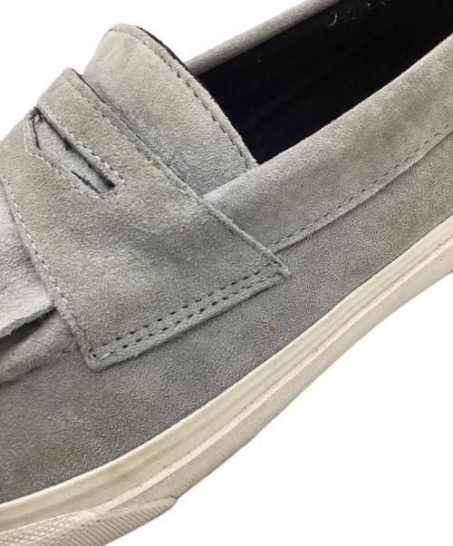 VANS（ヴァンズ）VANS (ヴァンズ) ローファー ライトグレー サイズ:27cmの古着・服飾アイテム