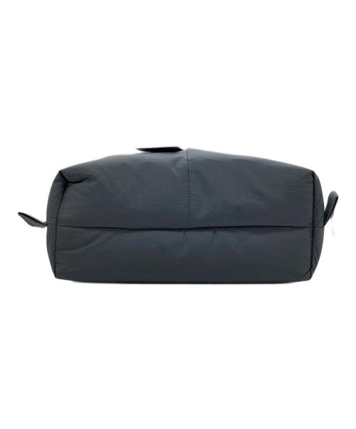 olend（オレンド）olend (オレンド) ONAソフトバッグ グリーン 未使用品の古着・服飾アイテム