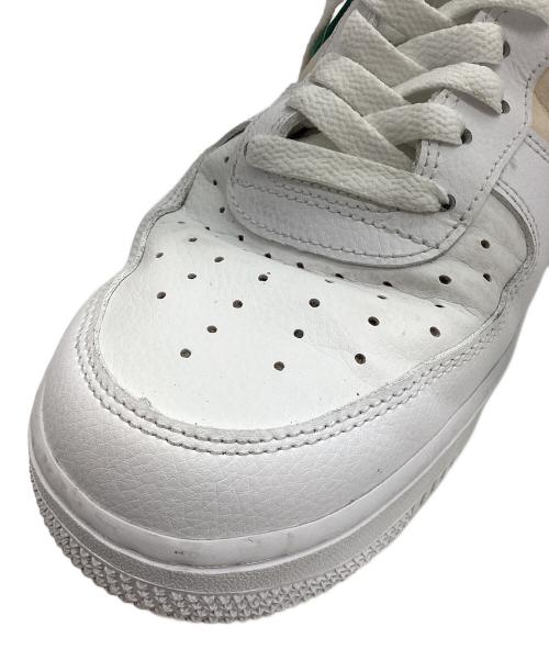 NIKE（ナイキ）NIKE (ナイキ) AIR FORCE 1 07 LV8 EMB ホワイト サイズ:27cmの古着・服飾アイテム