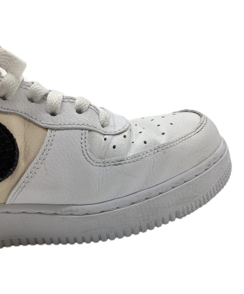NIKE（ナイキ）NIKE (ナイキ) AIR FORCE 1 07 LV8 EMB ホワイト サイズ:27cmの古着・服飾アイテム
