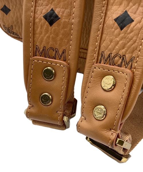 MCM（エムシーエム）MCM (エムシーエム) Stark サイドスタッズ バックパック ブラウンの古着・服飾アイテム