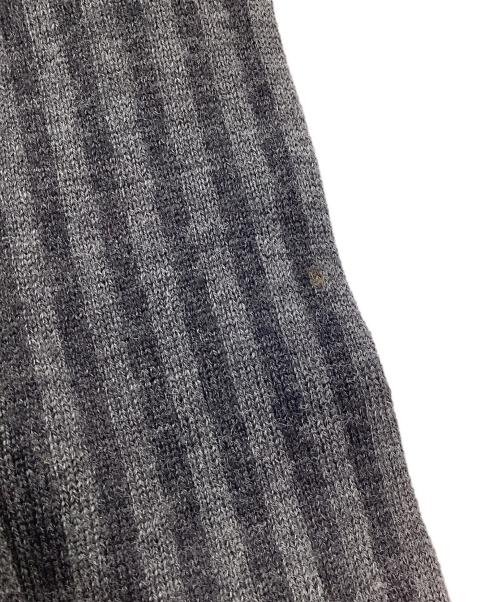 FENDI（フェンディ）FENDI (フェンディ) マフラー グレー×ブラックの古着・服飾アイテム