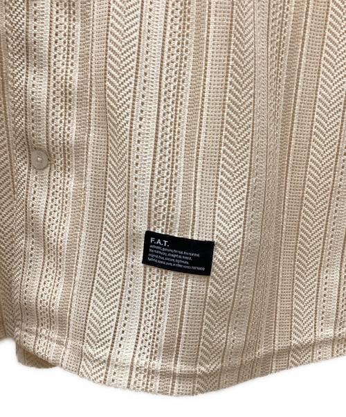 FAT（エフエーティー）FAT (エフエーティー) 半袖シャツ ベージュ サイズ:FATの古着・服飾アイテム