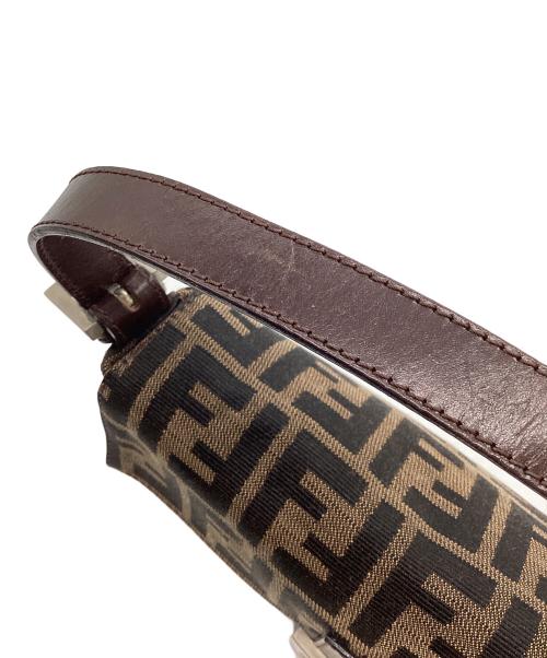 FENDI（フェンディ）FENDI (フェンディ) ショルダーバッグ ブラウンの古着・服飾アイテム