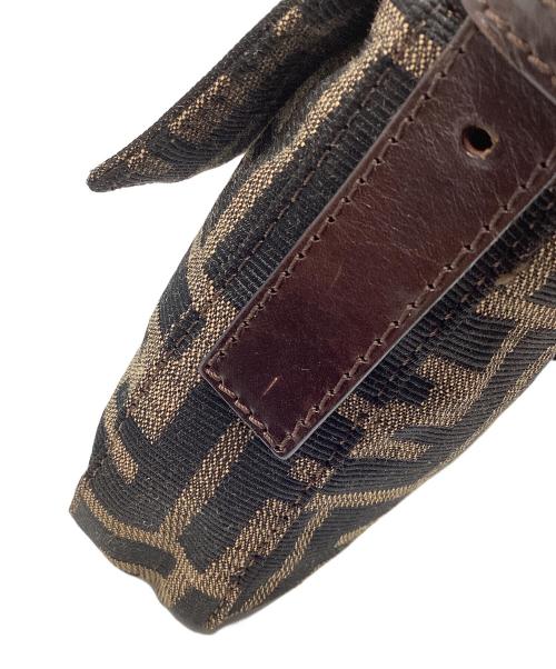 FENDI（フェンディ）FENDI (フェンディ) ショルダーバッグ ブラウンの古着・服飾アイテム