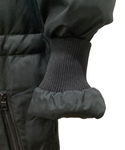ARMANI EXCHANGE（アルマーニ エクスチェンジ）ARMANI EXCHANGE (アルマーニ エクスチェンジ) サークルロゴパファーコート ブラック サイズ:Sの古着・服飾アイテム