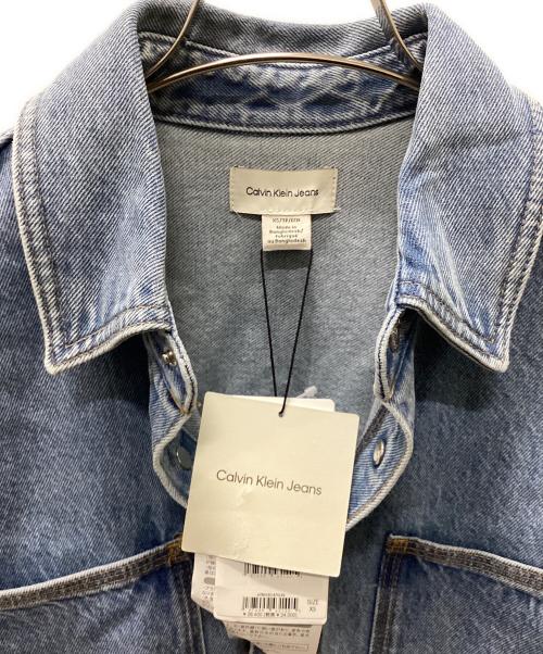 Calvin Klein（カルバンクライン）Calvin Klein (カルバンクライン) オーバーサイズデニムシャツ インディゴ サイズ:XS 未使用品の古着・服飾アイテム