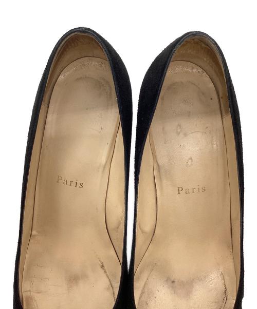 Christian Louboutin（クリスチャン・ルブタン）Christian Louboutin (クリスチャン・ルブタン) スウェードパンプス ブラック サイズ:38の古着・服飾アイテム