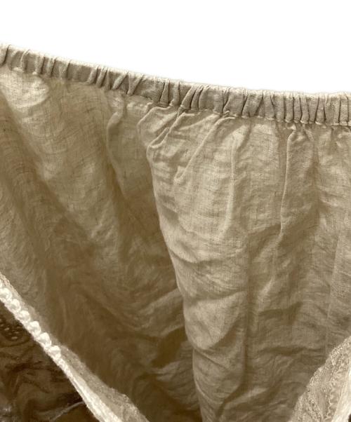 Samansa Mos2（サマンサモスモス）Samansa Mos2 (サマンサモスモス) kazumi (カズミ) キャミソールワンピース ベージュ サイズ:F 未使用品の古着・服飾アイテム