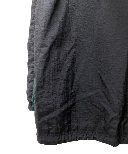 NIKE（ナイキ）NIKE (ナイキ) ハーフジップアノラックパーカー ブラック×グリーン サイズ:Mの古着・服飾アイテム