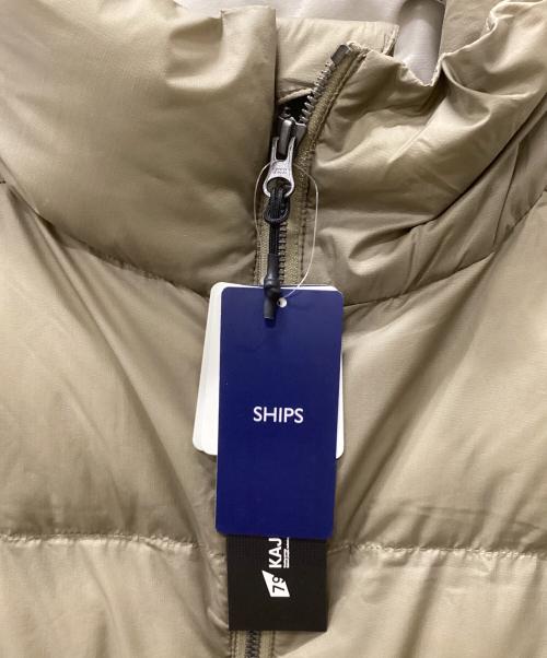 SHIPS（シップス）SHIPS (シップス) ライトナイロン パデッド スタンド ブルゾン カーキ サイズ:S 未使用品の古着・服飾アイテム