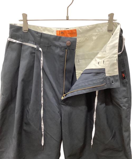 RED KAP（レッド キャップ）RED KAP (レッド キャップ) FREAK'S STORE (フリークスストア) パンツ グレー サイズ:Mの古着・服飾アイテム