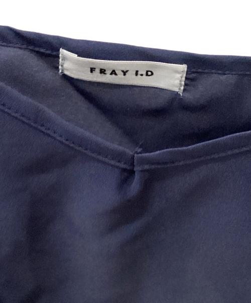FRAY ID（フレイ アイディー）FRAY ID (フレイ アイディー) ヴィンテージフラワーサテンジャガードワンピース ネイビーの古着・服飾アイテム