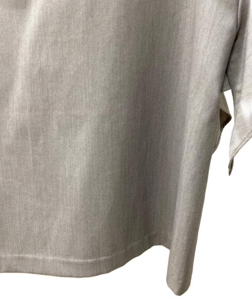 UNITED ARROWS TOKYO（ユナイテッドアローズトウキョウ）UNITED ARROWS TOKYO (ユナイテッドアローズトウキョウ) 半袖ブラウス グレー サイズ:36の古着・服飾アイテム