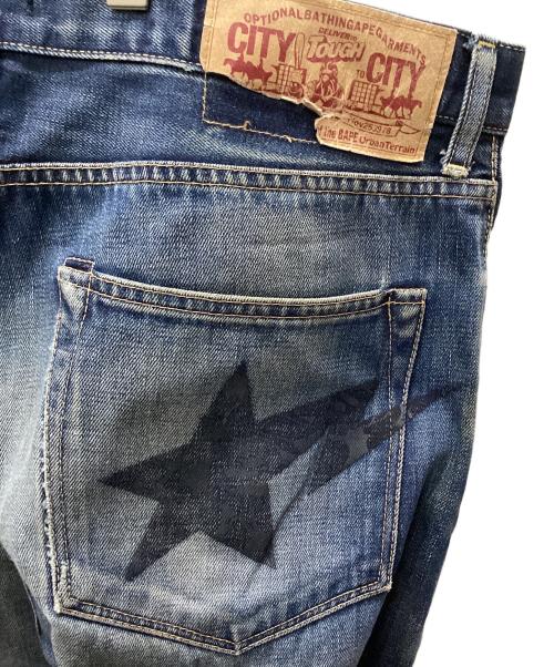 A BATHING APE（アベイシングエイプ）A BATHING APE (ア ベイシング エイプ) A BATHING APE デニムパンツ インディゴ サイズ:Lの古着・服飾アイテム