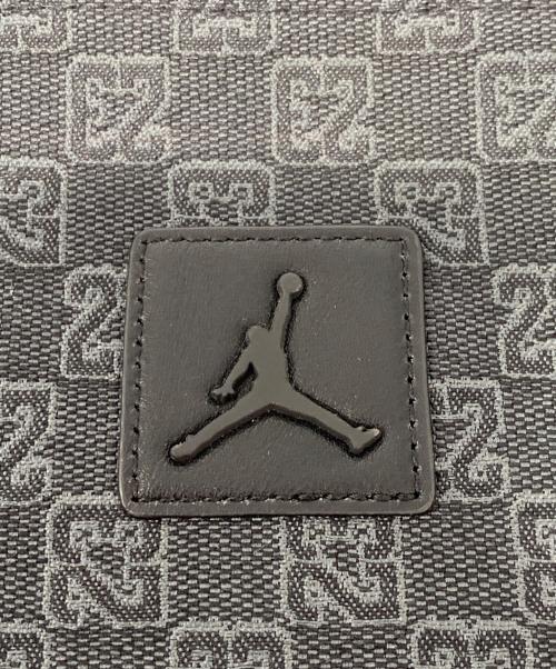 JORDAN（ジョーダン）JORDAN (ジョーダン) MONOGRAM POUCH グレーの古着・服飾アイテム
