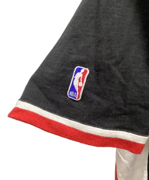Champion（チャンピオン）Champion (チャンピオン) シカゴ・ブルズ 半袖カットソー ブラック サイズ:MEDIUMの古着・服飾アイテム