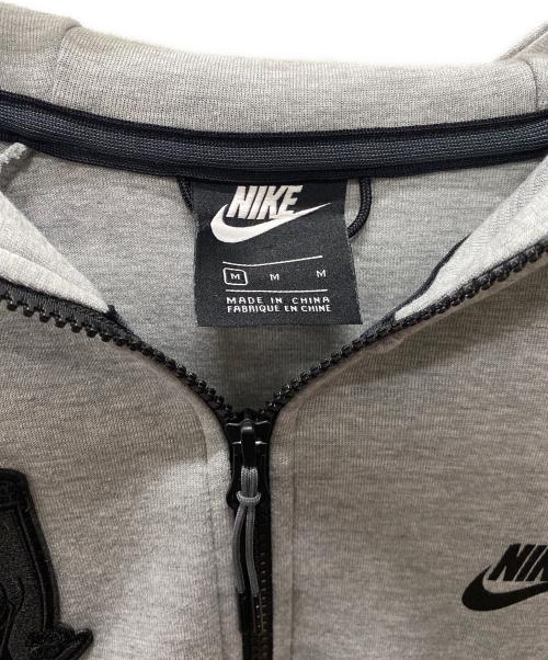 NIKE（ナイキ）NIKE (ナイキ) NIKE 浦和レッズ ジップパーカー グレー サイズ:Mの古着・服飾アイテム
