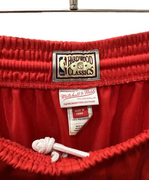 MITCHELL & NESS（ミッチェルアンドネス）MITCHELL & NESS (ミッチェルアンドネス) シカゴ・ブルズ バスケショーツ レッド サイズ:Lの古着・服飾アイテム