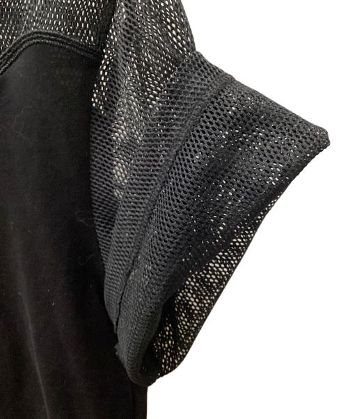 ARMANI EXCHANGE（アルマーニ エクスチェンジ）ARMANI EXCHANGE (アルマーニ エクスチェンジ) クロップドTシャツ ブラック サイズ:Sの古着・服飾アイテム