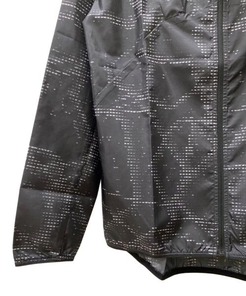 asics（アシックス）asics (アシックス) ランニングパッカブルウーブンジャケット ブラック サイズ:L 未使用品の古着・服飾アイテム