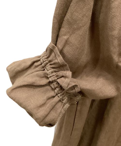 Samansa Mos2（サマンサモスモス）Samansa Mos2 (サマンサモスモス) 【立川限定】リネンスタンドフリルワンピース ブラウン サイズ:F 未使用品の古着・服飾アイテム
