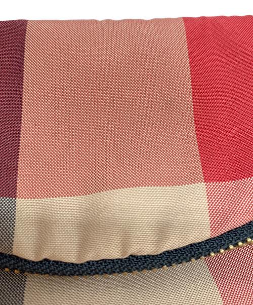 BLUE LABEL CRESTBRIDGE（ブルーレーベルクレストブリッジ）BLUE LABEL CRESTBRIDGE (ブルーレーベルクレストブリッジ) ボディーバッグ レッドの古着・服飾アイテム