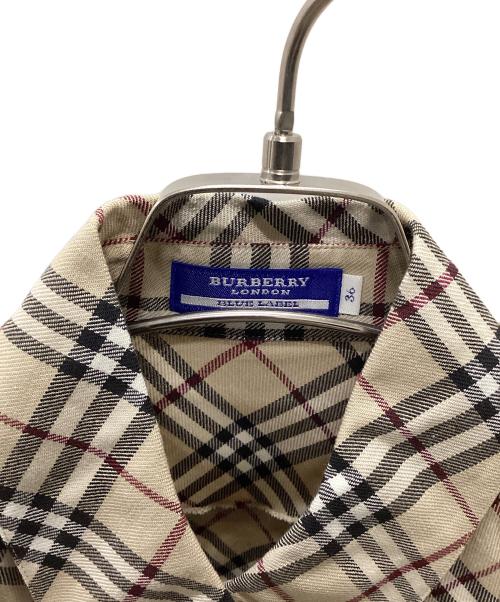 BURBERRY BLUE LABEL（バーバリー ブルー レーベル）BURBERRY BLUE LABEL (バーバリー ブルー レーベル) ポロシャツ ベージュ サイズ:36の古着・服飾アイテム
