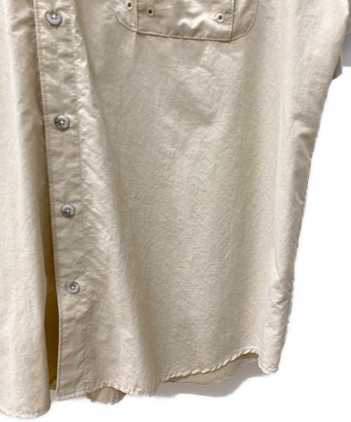 Columbia（コロンビア）Columbia (コロンビア) 半袖シャツ ベージュ サイズ:Lの古着・服飾アイテム