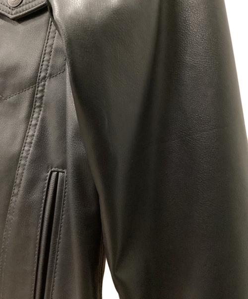LEVI'S（リーバイス）LEVI'S (リーバイス) LIMITED LEATHER TRUCKER JACKET ブラック サイズ:Mの古着・服飾アイテム