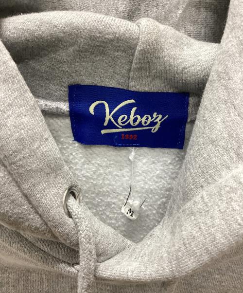 KEBOZ（ケボズ）KEBOZ (ケボズ) KEBOZ プルオーバーパーカー グレー サイズ:Mの古着・服飾アイテム