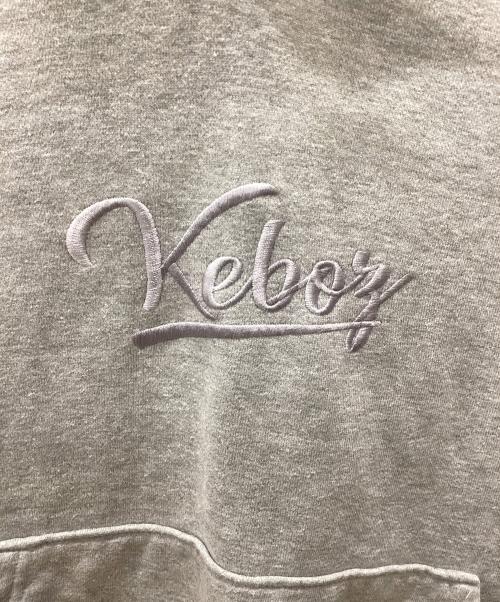KEBOZ（ケボズ）KEBOZ (ケボズ) KEBOZ プルオーバーパーカー グレー サイズ:Mの古着・服飾アイテム