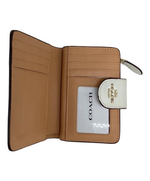 COACH（コーチ）COACH (コーチ) 2つ折り財布 ホワイトの古着・服飾アイテム