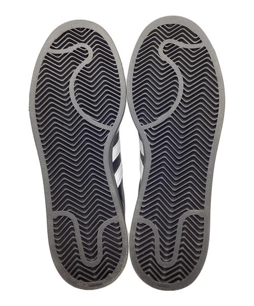 adidas（アディダス）adidas (アディダス) スニーカー ブラック サイズ:27cmの古着・服飾アイテム