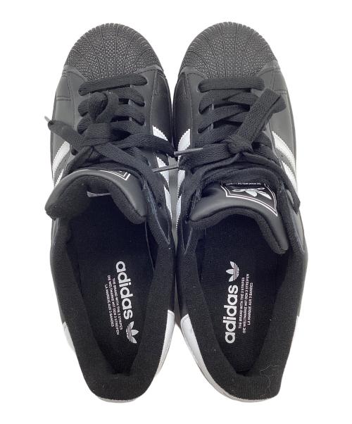 adidas（アディダス）adidas (アディダス) スニーカー ブラック サイズ:27cmの古着・服飾アイテム